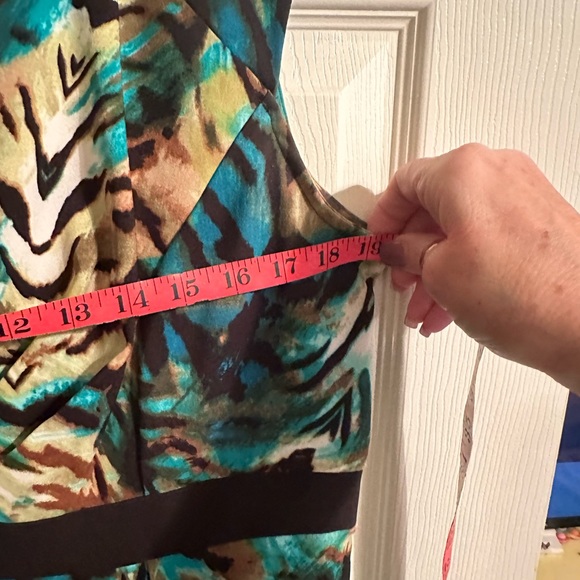 Sleeveless Dress - Picture 5 of 5